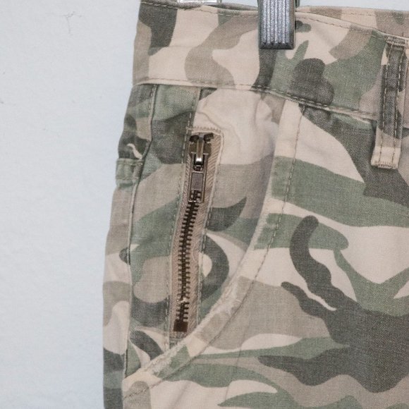 Darring Camo Jeans Size: 34x32 - Picture 5 of 7